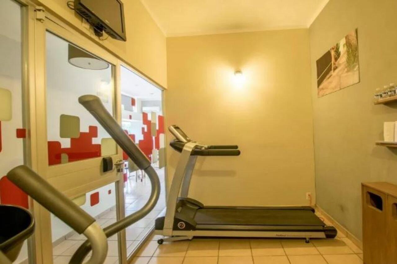 Hotel Mateos 1215 レオン エクステリア 写真